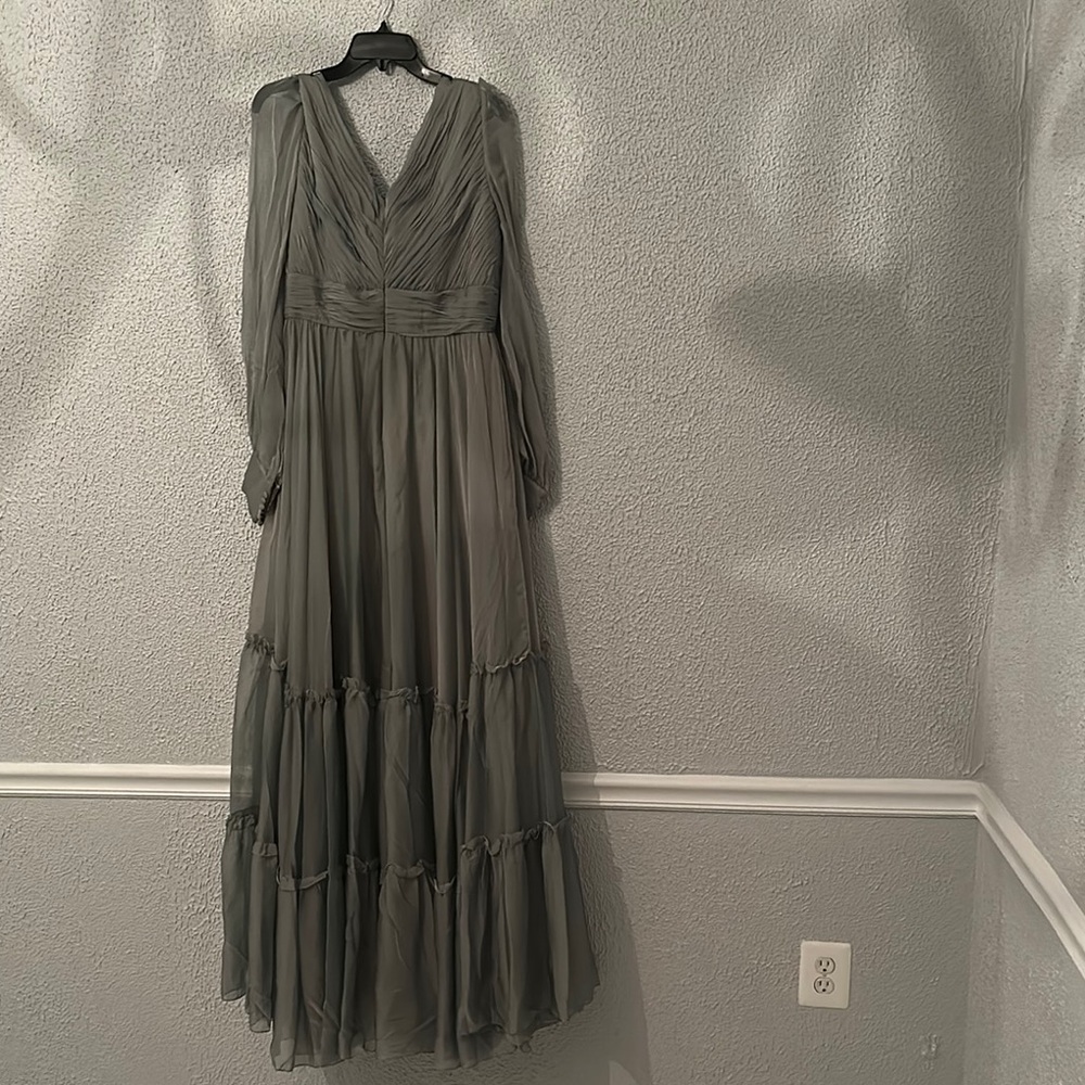 Mac Duggal Peasant Skirt V - Neck Dress, Long Sleeve Sage Gown New with Tags - Picture 12 of 15